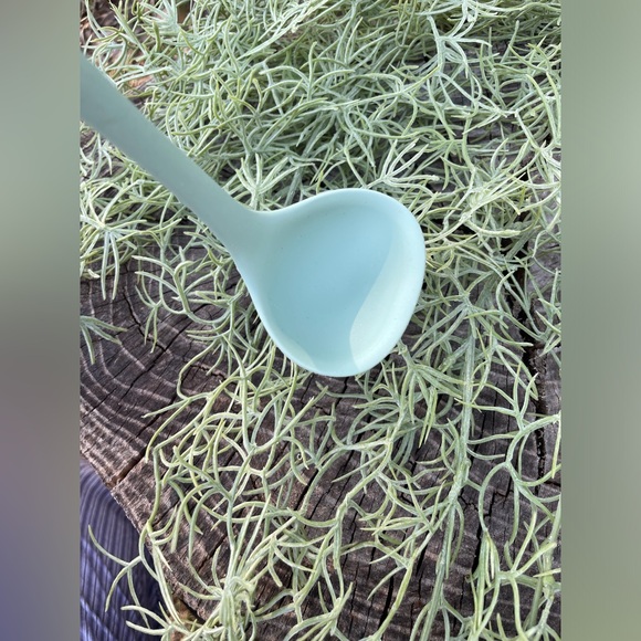 Silicone Soup Ladle - Picture 3 of 5